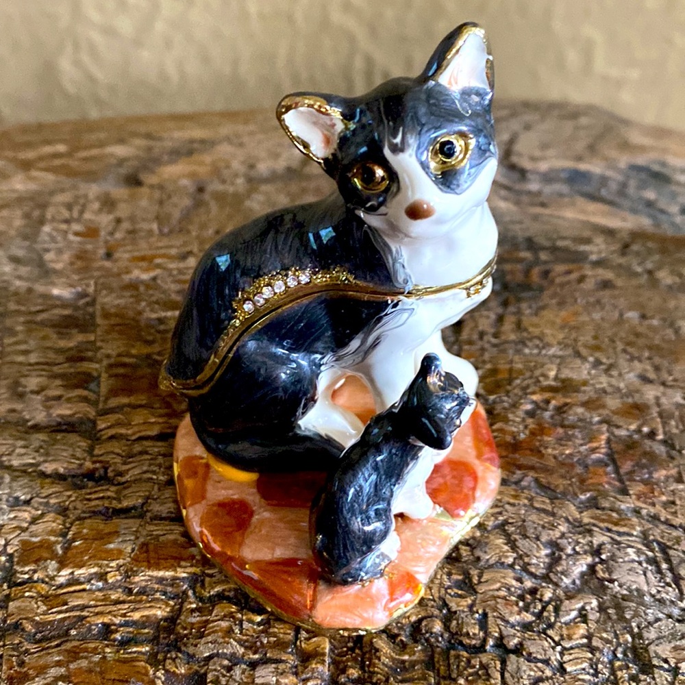 🐾Vintage🐾Cat & Kitten🐈⬛Enameled Hinged Box - Picture 2 of 11